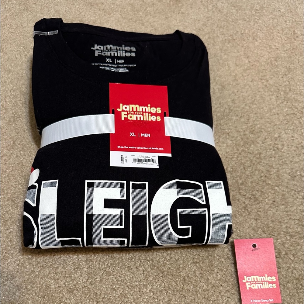 (NWT) Men’s Christmas Pajama Set